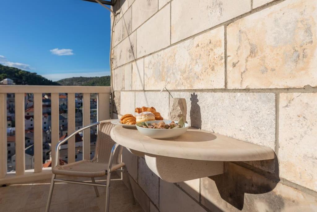 Bento Apartment - Best View On Town And Sea Пучишча Екстериор снимка