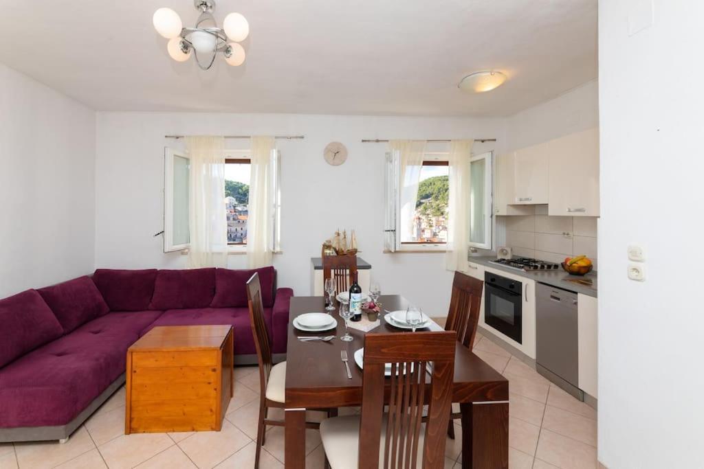 Bento Apartment - Best View On Town And Sea Пучишча Екстериор снимка